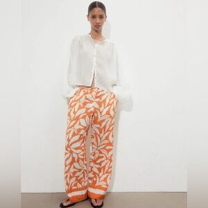 H&M Orange & White Tropical Beach Vacation Summer Floral Leaf Lightweight Pants